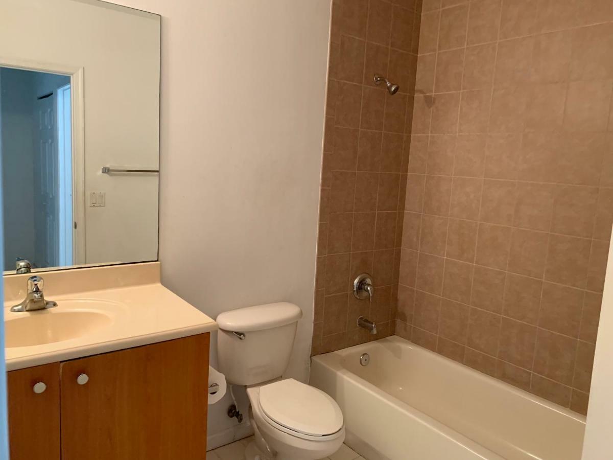 Bedroom Suite In Lauderdale Lakes Townhome Fort Lauderdale Ngoại thất bức ảnh